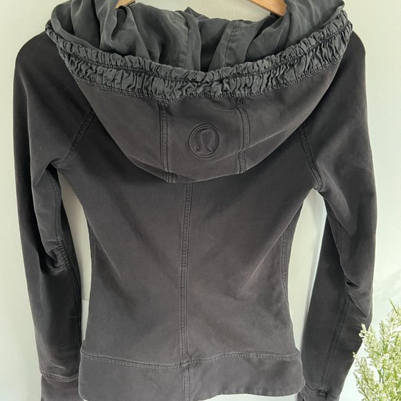 Lululemon Black Limited Edition Scuba Jacket Size Sm - Picture 3 of 5